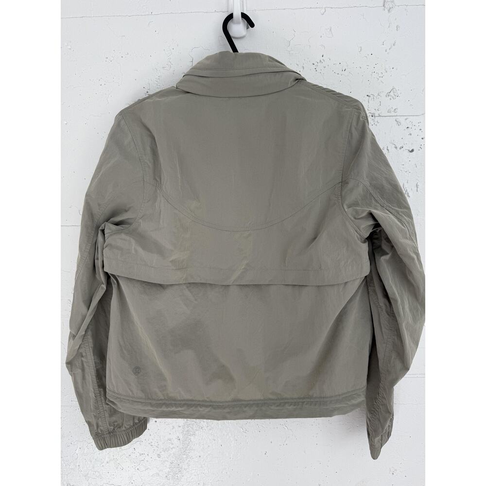 Lululemon Jacket Womens 4 Lightweight Hooded Windbreaker Full Zip Drawstring - Picture 6 of 8